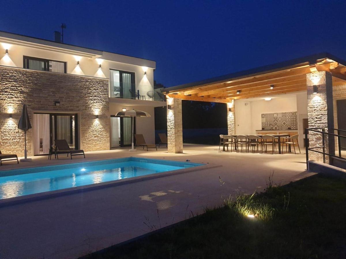 Luxury Villa Serena 2022 - With Heated Pool Cukrici Eksteriør billede