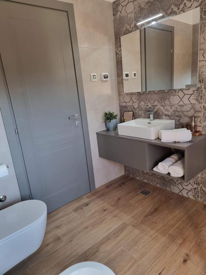 Luxury Villa Serena 2022 - With Heated Pool Cukrici Eksteriør billede